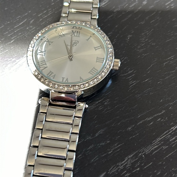 Fashion watch oversized silver metal with bling around face Roman # - Picture 3 of 4